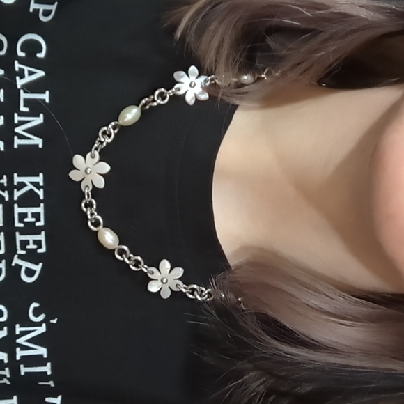 Flower chain necklace - Picture 4 of 4